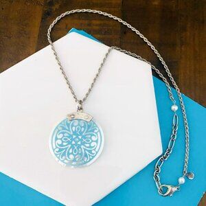 💜 Sara Blaine For Willow House Calypso Mother of Pearl Pendant Necklace